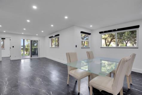 1601 Abaco Coconut Creek FL 33066