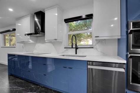 1601 Abaco Coconut Creek FL 33066