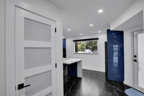 1601 Abaco Coconut Creek FL 33066