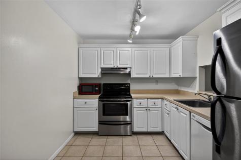 711 N Pine Island Road Plantation FL 33324