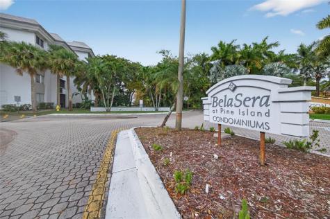 711 N Pine Island Road Plantation FL 33324