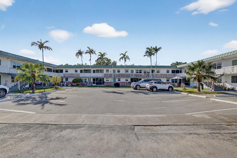 1354 N 12th Court Hollywood FL 33019