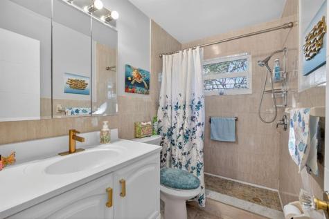 1354 N 12th Court Hollywood FL 33019