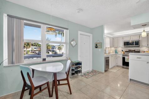 1354 N 12th Court Hollywood FL 33019