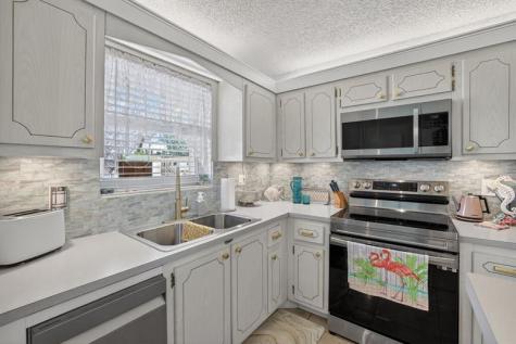 1354 N 12th Court Hollywood FL 33019