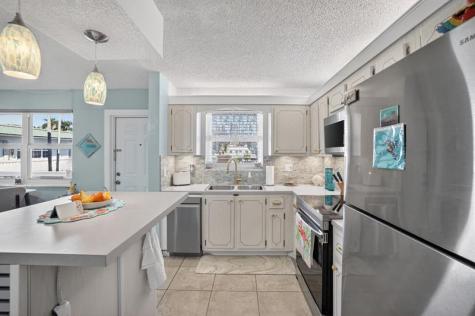 1354 N 12th Court Hollywood FL 33019