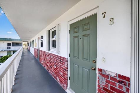 1354 N 12th Court Hollywood FL 33019