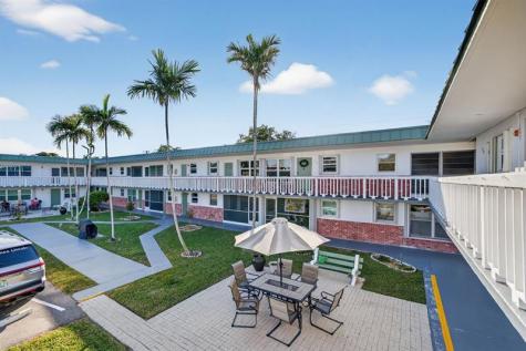 1354 N 12th Court Hollywood FL 33019