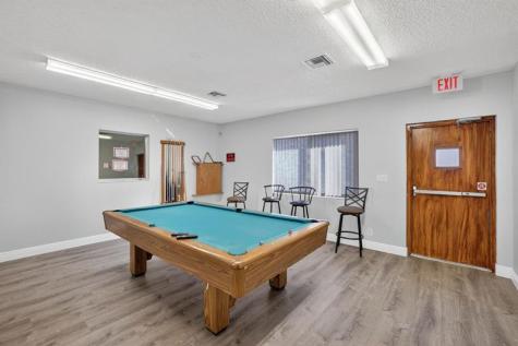 1354 N 12th Court Hollywood FL 33019