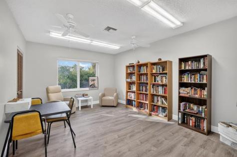 1354 N 12th Court Hollywood FL 33019