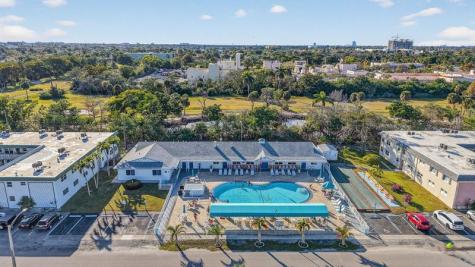 1354 N 12th Court Hollywood FL 33019