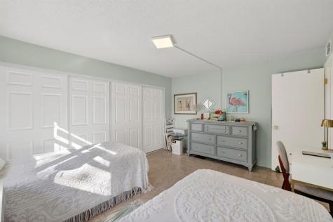 1354 N 12th Court Hollywood FL 33019