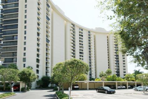 2480 Presidential Way West Palm Beach FL 33401