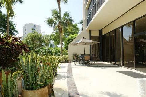2480 Presidential Way West Palm Beach FL 33401