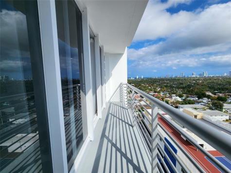 1720 Harrison Street Hollywood FL 33020