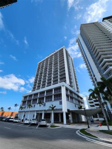 1720 Harrison Street Hollywood FL 33020