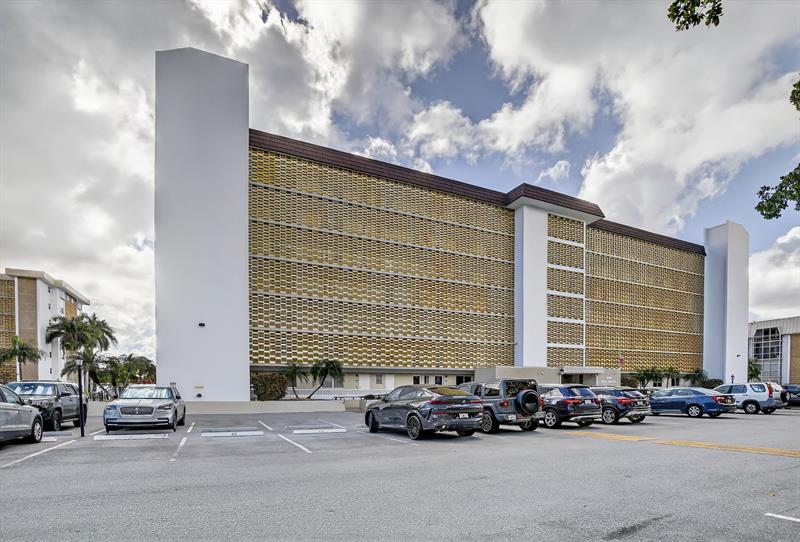 3050 NE 16th Avenue Oakland Park FL 33334