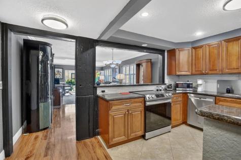 3050 NE 16th Avenue Oakland Park FL 33334