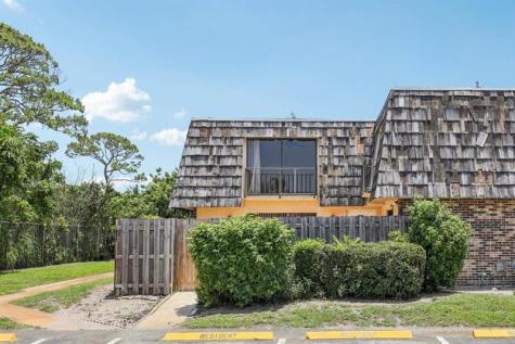 1660 Forest Lakes Circle West Palm Beach FL 33406