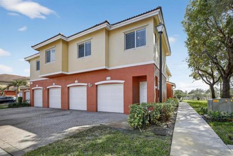 7400 Palomino Drive Hollywood FL 33024