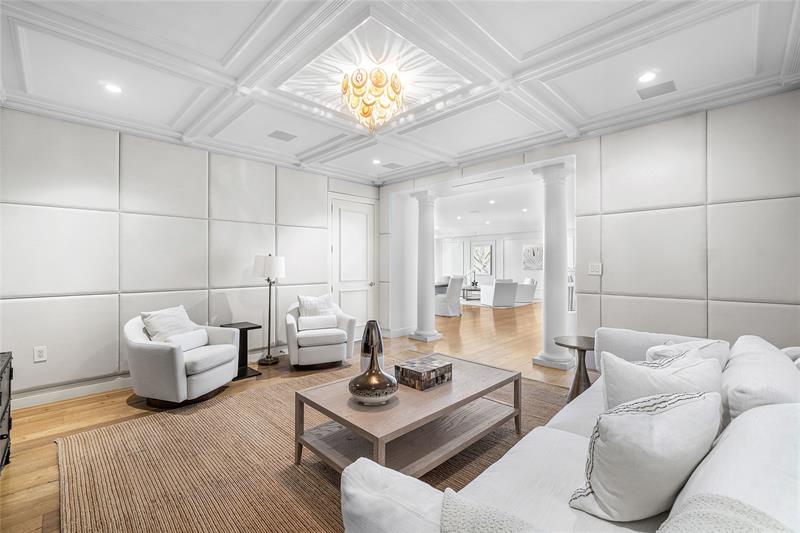 450 SE 5th Avenue Boca Raton FL 33432