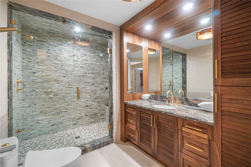 450 SE 5th Avenue Boca Raton FL 33432