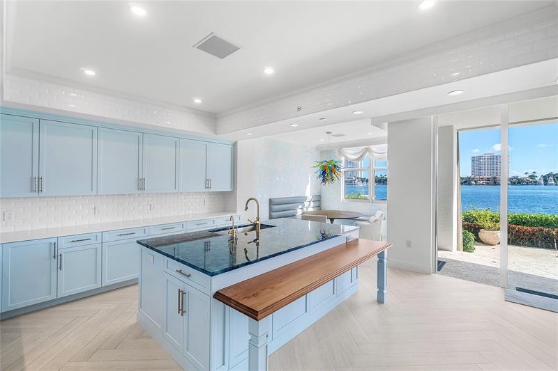 450 SE 5th Avenue Boca Raton FL 33432