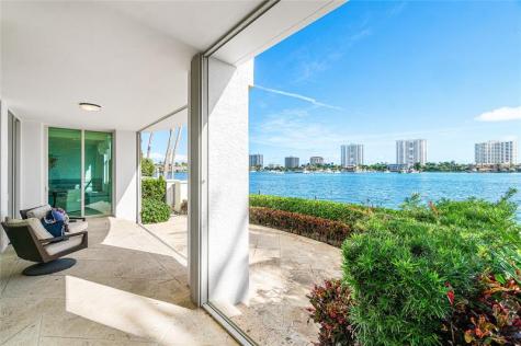 450 SE 5th Avenue Boca Raton FL 33432
