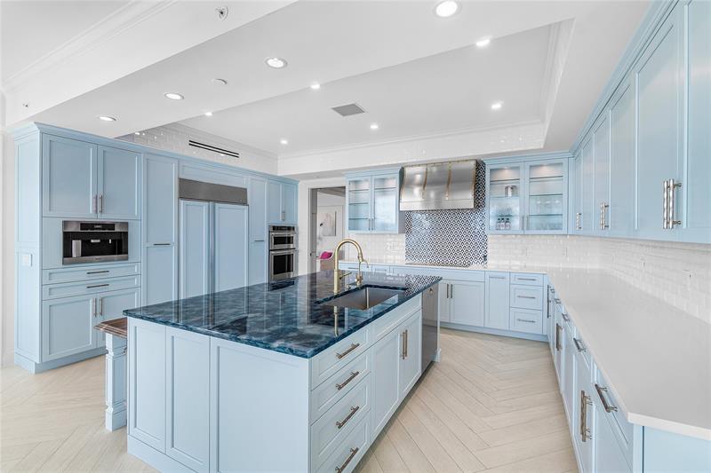 450 SE 5th Avenue Boca Raton FL 33432