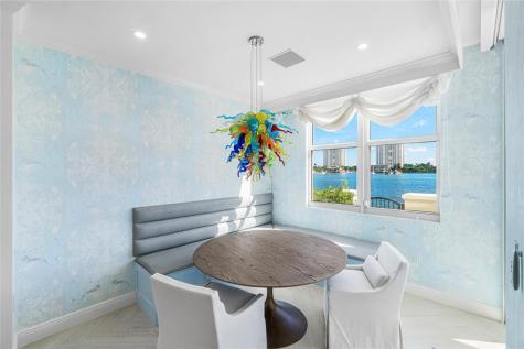 450 SE 5th Avenue Boca Raton FL 33432