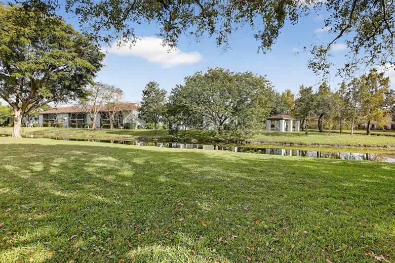 1032 NW 83 Avenue Plantation FL 33322