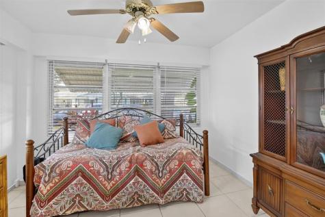 1032 NW 83 Avenue Plantation FL 33322