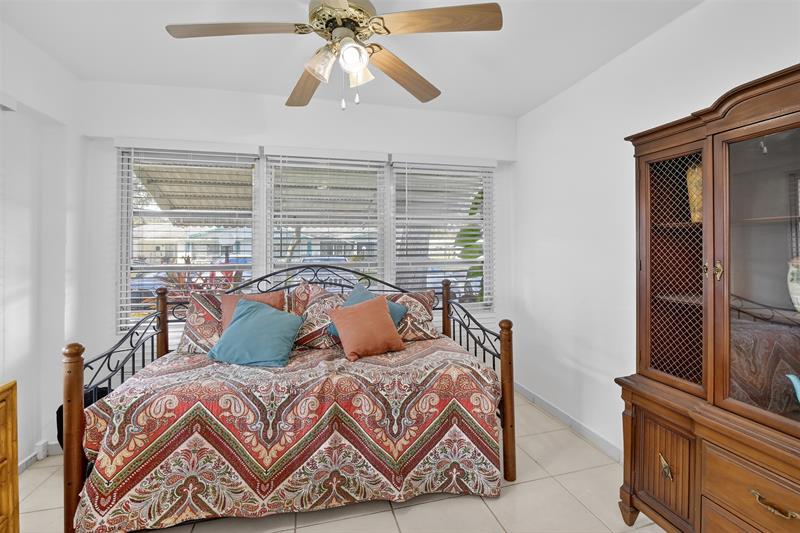 1032 NW 83 Avenue Plantation FL 33322