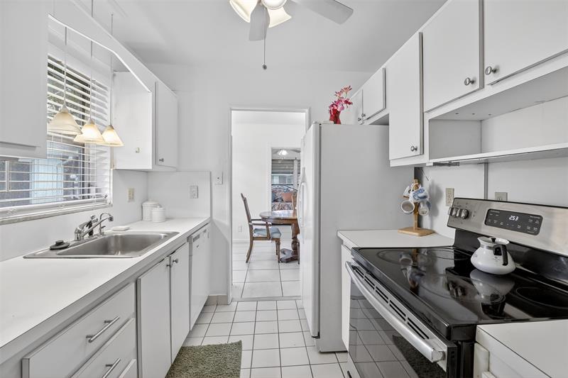 1032 NW 83 Avenue Plantation FL 33322