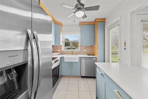 808 SE 7th Street Deerfield Beach FL 33441