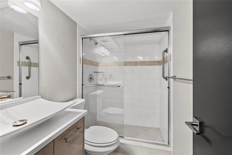 808 SE 7th Street Deerfield Beach FL 33441