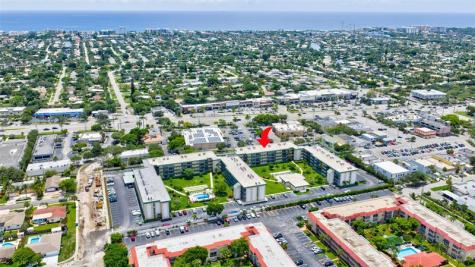 808 SE 7th Street Deerfield Beach FL 33441