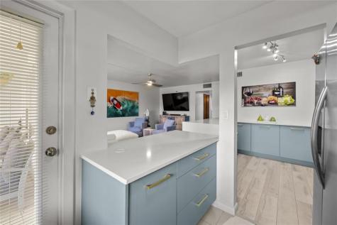 808 SE 7th Street Deerfield Beach FL 33441