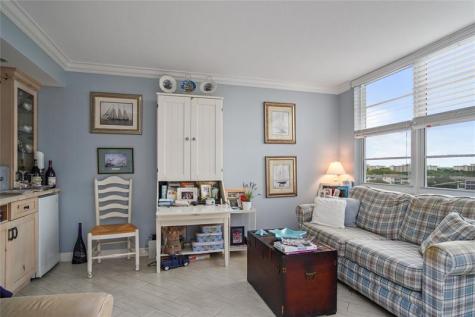 3510 Oaks Way Pompano Beach FL 33069