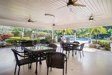 3510 Oaks Way Pompano Beach FL 33069