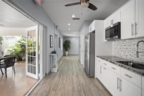 3510 Oaks Way Pompano Beach FL 33069
