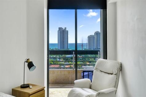 19101 NE 36th Court Aventura FL 33180