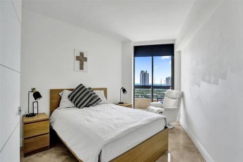 19101 NE 36th Court Aventura FL 33180