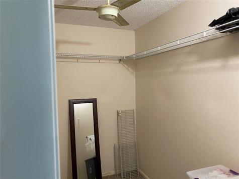 1060 Oakridge F Deerfield Beach FL 33442