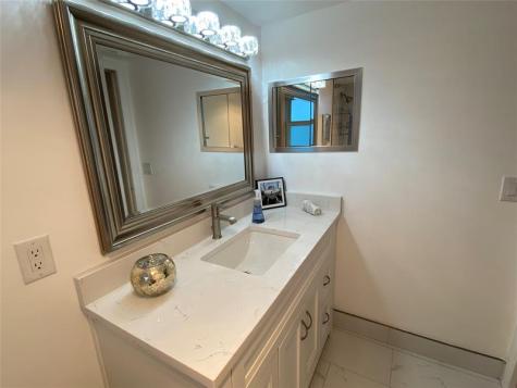 1060 Oakridge F Deerfield Beach FL 33442