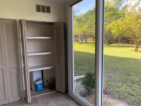 1060 Oakridge F Deerfield Beach FL 33442