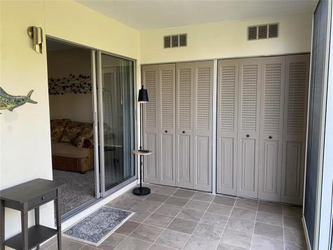 1060 Oakridge F Deerfield Beach FL 33442