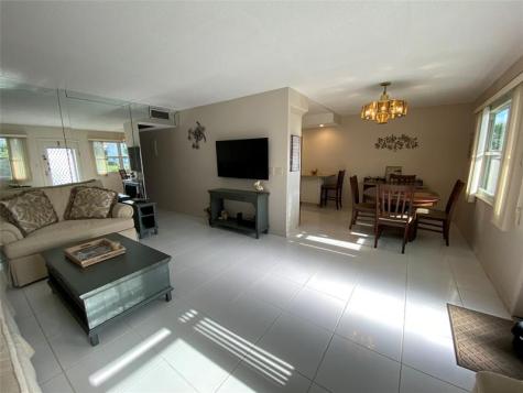 1060 Oakridge F Deerfield Beach FL 33442