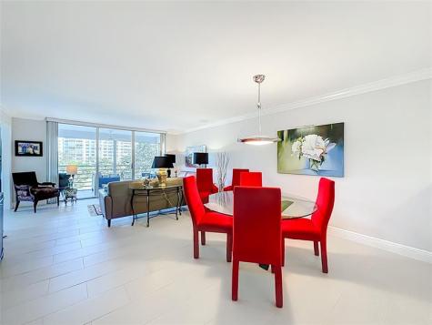 545 Oaks Lane Pompano Beach FL 33069