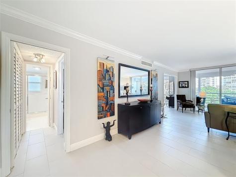545 Oaks Lane Pompano Beach FL 33069